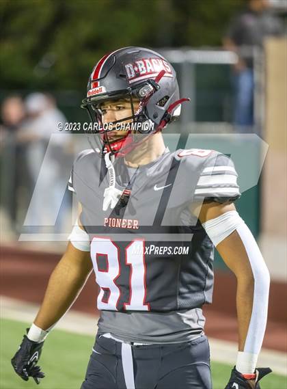 Thumbnail 1 in Pioneer vs. Liberty Hill (UIL Football 5A Division 2 Region 4 Area) photogallery.