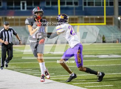 Thumbnail 1 in Pioneer vs. Liberty Hill (UIL Football 5A Division 2 Region 4 Area) photogallery.