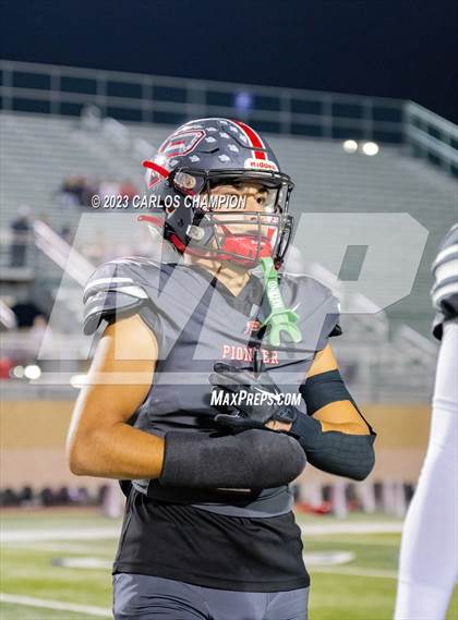 Thumbnail 1 in Pioneer vs. Liberty Hill (UIL Football 5A Division 2 Region 4 Area) photogallery.