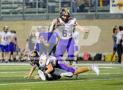 Thumbnail 2 in Pioneer vs. Liberty Hill (UIL Football 5A Division 2 Region 4 Area) photogallery.