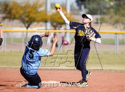 Thumbnail 3 in Flowing Wells vs. Pueblo (Tucson Badger Invitational) photogallery.