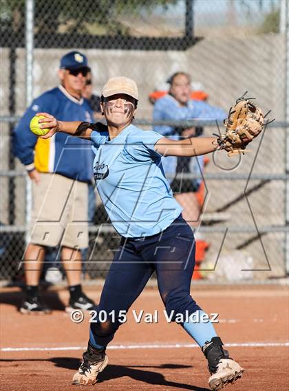 Thumbnail 3 in Flowing Wells vs. Pueblo (Tucson Badger Invitational) photogallery.