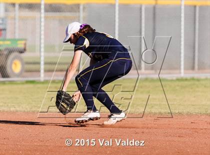 Thumbnail 1 in Flowing Wells vs. Pueblo (Tucson Badger Invitational) photogallery.