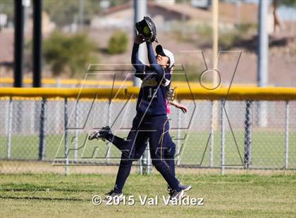 Thumbnail 1 in Flowing Wells vs. Pueblo (Tucson Badger Invitational) photogallery.