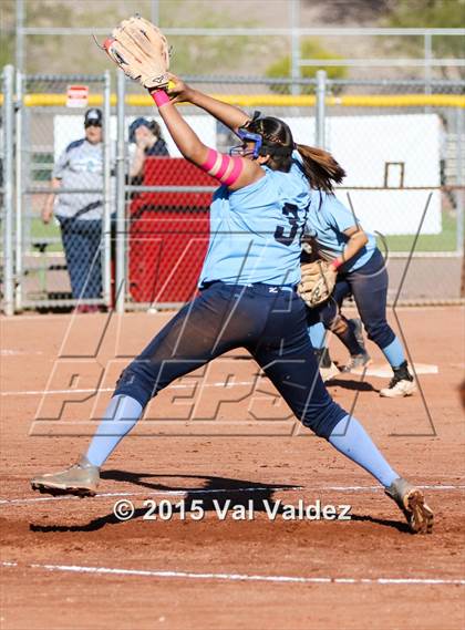Thumbnail 2 in Flowing Wells vs. Pueblo (Tucson Badger Invitational) photogallery.