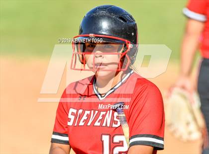 Thumbnail 1 in Stevens vs O'Connor photogallery.
