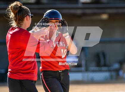 Thumbnail 3 in Stevens vs O'Connor photogallery.