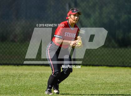 Thumbnail 3 in Stevens vs O'Connor photogallery.