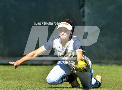 Thumbnail 3 in Stevens vs O'Connor photogallery.