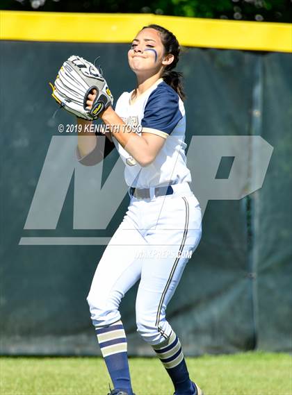 Thumbnail 1 in Stevens vs O'Connor photogallery.