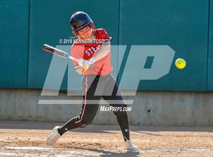 Thumbnail 1 in Stevens vs O'Connor photogallery.