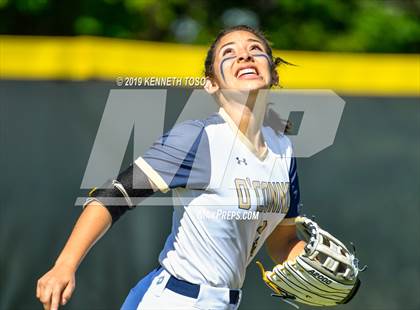 Thumbnail 2 in Stevens vs O'Connor photogallery.