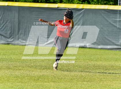 Thumbnail 1 in Stevens vs O'Connor photogallery.