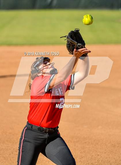 Thumbnail 1 in Stevens vs O'Connor photogallery.