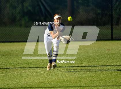 Thumbnail 2 in Stevens vs O'Connor photogallery.