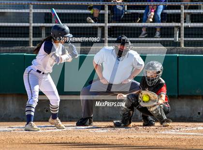 Thumbnail 1 in Stevens vs O'Connor photogallery.