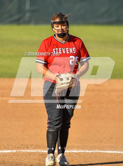 Thumbnail 1 in Stevens vs O'Connor photogallery.
