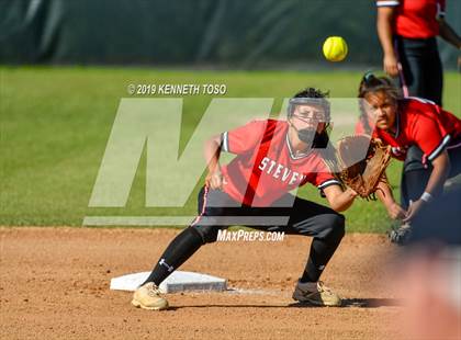 Thumbnail 2 in Stevens vs O'Connor photogallery.
