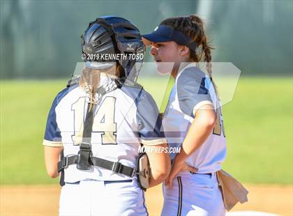 Thumbnail 1 in Stevens vs O'Connor photogallery.