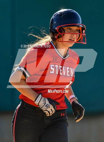 Thumbnail 2 in Stevens vs O'Connor photogallery.