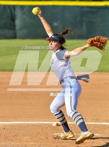 Thumbnail 2 in Stevens vs O'Connor photogallery.