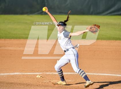 Thumbnail 1 in Stevens vs O'Connor photogallery.