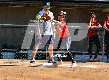 Thumbnail 3 in Stevens vs O'Connor photogallery.