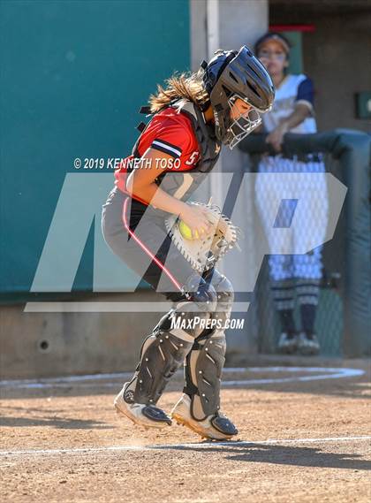 Thumbnail 2 in Stevens vs O'Connor photogallery.
