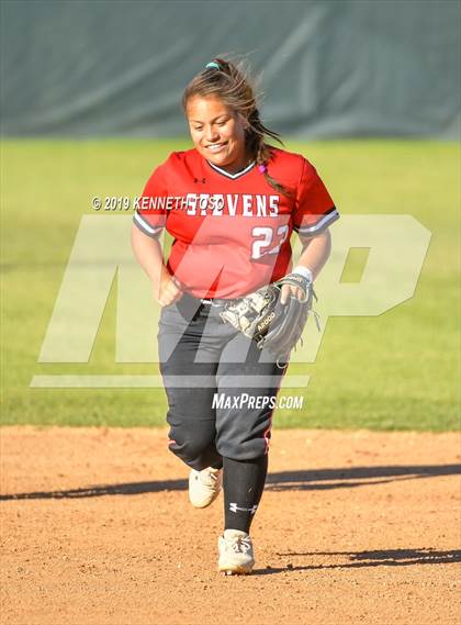 Thumbnail 2 in Stevens vs O'Connor photogallery.