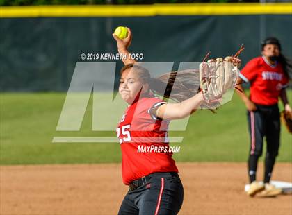 Thumbnail 2 in Stevens vs O'Connor photogallery.