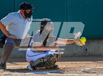 Thumbnail 3 in Stevens vs O'Connor photogallery.