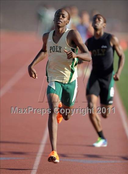 Thumbnail 1 in Moore League Finals photogallery.