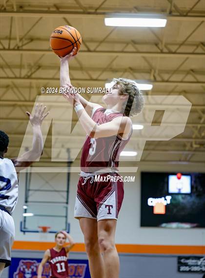 Thumbnail 3 in Jemison vs Thorsby (Chilton County Tournament) photogallery.