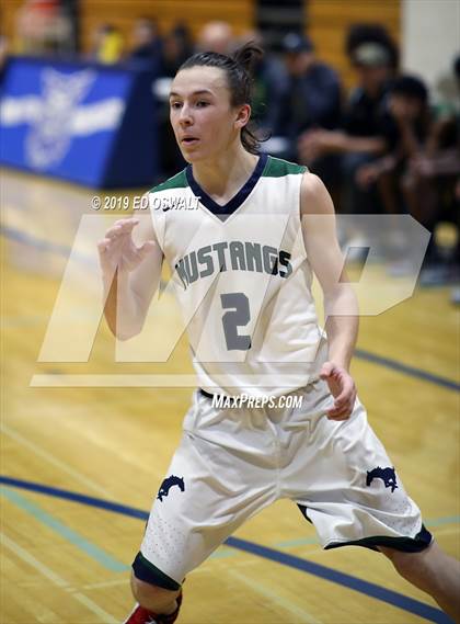 Thumbnail 1 in Castro Valley vs. Damonte Ranch (Damian Lillard Classic) photogallery.
