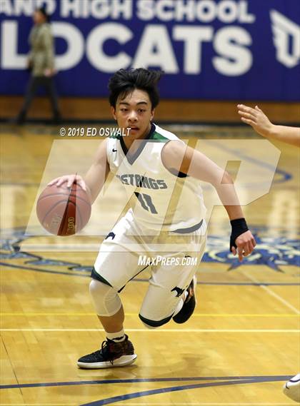 Thumbnail 2 in Castro Valley vs. Damonte Ranch (Damian Lillard Classic) photogallery.