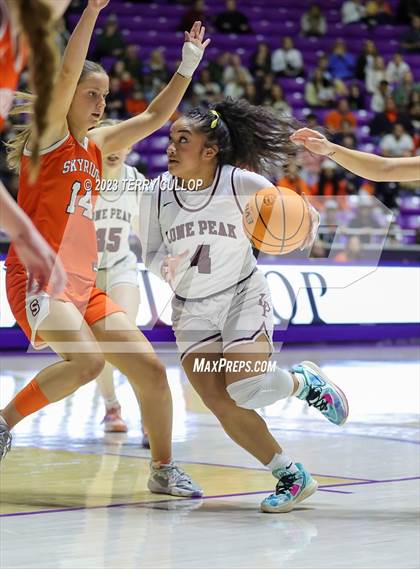 Thumbnail 3 in Lone Peak vs. Skyridge (UHSAA 6A Final) photogallery.