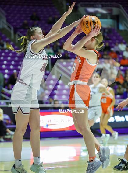 Thumbnail 2 in Lone Peak vs. Skyridge (UHSAA 6A Final) photogallery.
