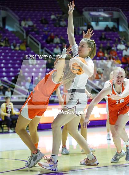 Thumbnail 2 in Lone Peak vs. Skyridge (UHSAA 6A Final) photogallery.