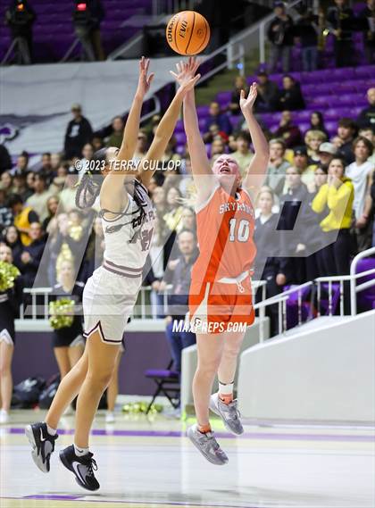 Thumbnail 3 in Lone Peak vs. Skyridge (UHSAA 6A Final) photogallery.
