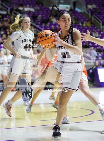 Thumbnail 3 in Lone Peak vs. Skyridge (UHSAA 6A Final) photogallery.