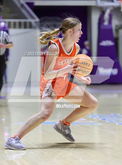 Thumbnail 2 in Lone Peak vs. Skyridge (UHSAA 6A Final) photogallery.