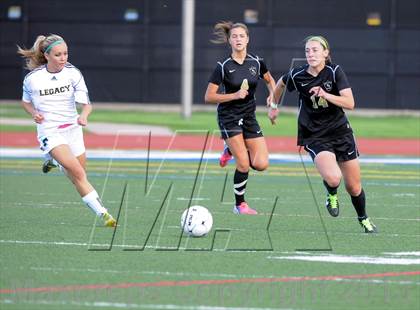 Thumbnail 2 in Rock Canyon vs. Legacy (CHSAA 5A Semifinal Playofl) photogallery.