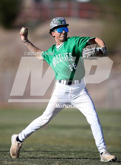 Thumbnail 2 in ThunderRidge vs Rio Rico (Chris Moon Memorial) photogallery.