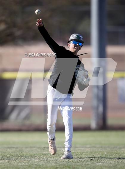 Thumbnail 3 in ThunderRidge vs Rio Rico (Chris Moon Memorial) photogallery.