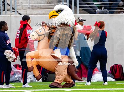 Thumbnail 3 in North Shore vs. Atascocita (UIL 6A-D1 Football Quarterfinals) photogallery.