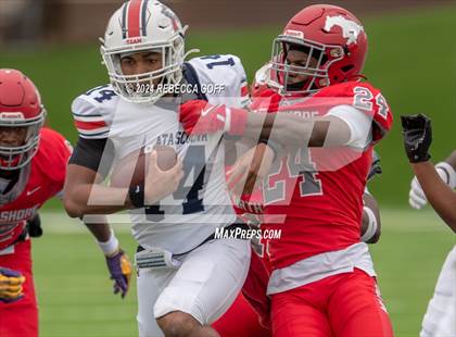 Thumbnail 1 in North Shore vs. Atascocita (UIL 6A-D1 Football Quarterfinals) photogallery.