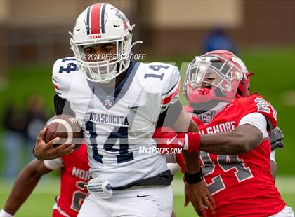 Thumbnail 2 in North Shore vs. Atascocita (UIL 6A-D1 Football Quarterfinals) photogallery.