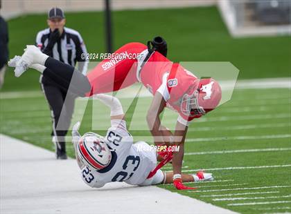 Thumbnail 3 in North Shore vs. Atascocita (UIL 6A-D1 Football Quarterfinals) photogallery.