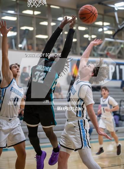 Thumbnail 2 in Pacific Ridge vs. Guajome Park Academy (Del Lago Tournament) photogallery.