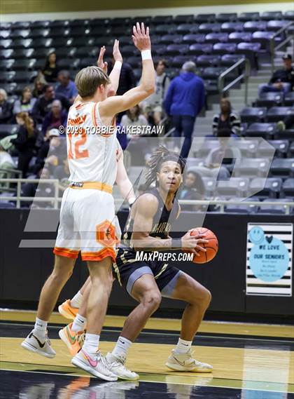 Thumbnail 2 in Kemp vs. Kaufman (Kaufman Holiday Tournament) photogallery.